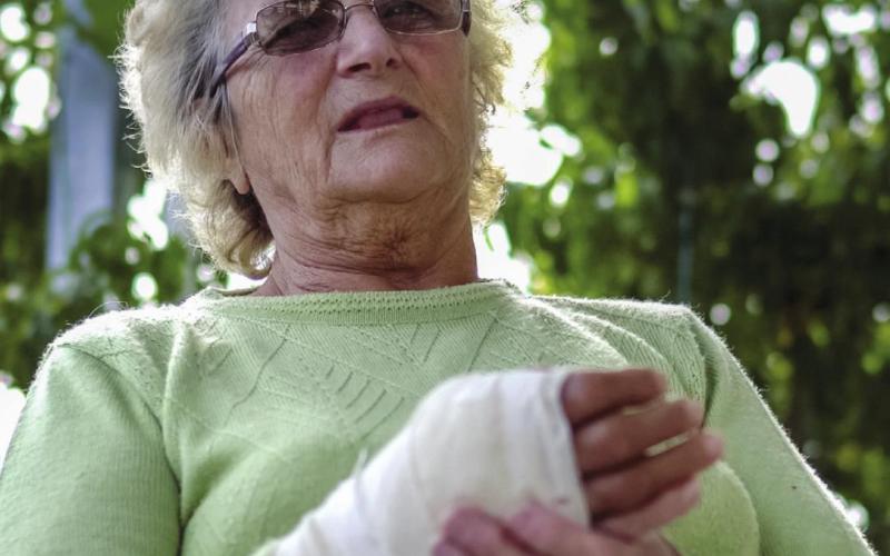 Fragility fractures and the “season of falls”
