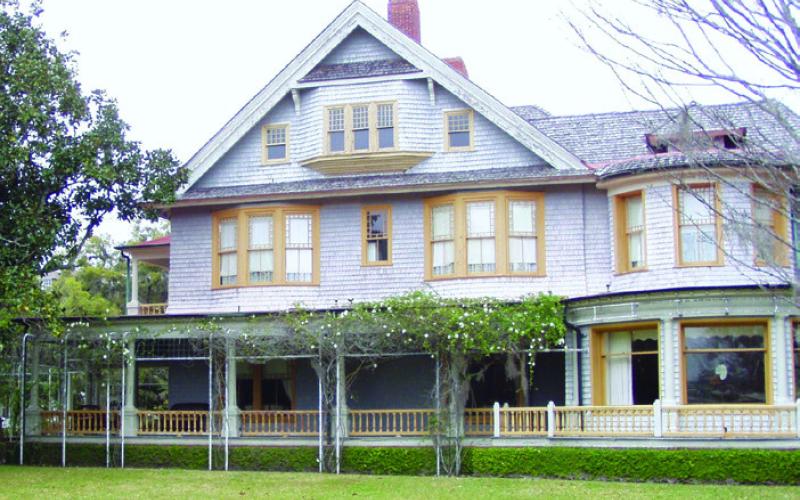 Indian Mound, the cottage of William Rockefeller, had a walk-in safe and a rose trellis that doubled as a fire escape.
