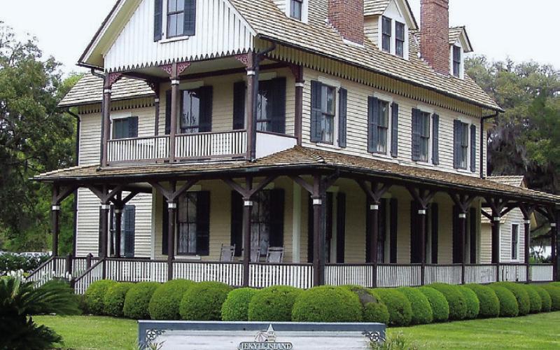 DuBignon Cottage was built by a fifth-generation descendant of noble refugees from the French Revolution.