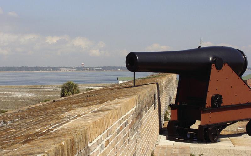 The fort mounted substantial artillery, but the walls became obsolete when they could not keep up with the increasingly more powerful and accurate cannons of potential attackers.