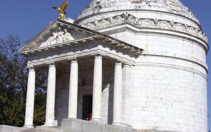 The Illinois Rotunda, like other impressive monuments at the Vicksburg National Military Park, was funded by veterans of the battle.