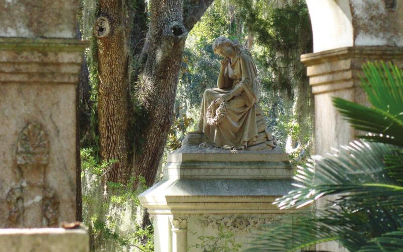 Bonaventure, much more than an ordinary cemetery, warrants a visit every time we are in Savannah.