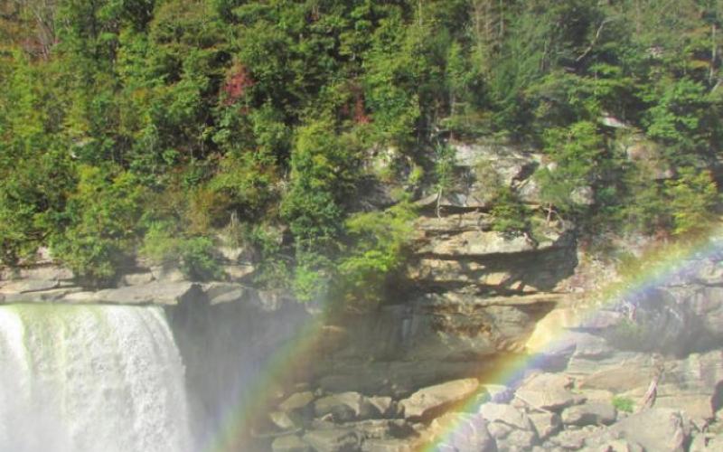 When the weather cooperates, a walk down the cliff face to Cumberland Falls, the Niagara of the South, can be quite rewarding.