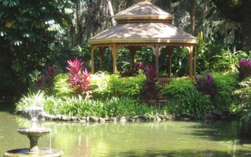 Every plan should have built-in flexibility, so we were happy to meet our daughter and her husband at Washington Oaks Gardens near St. Augustine.