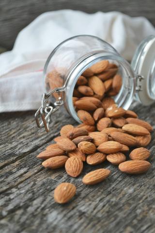 Almonds 
