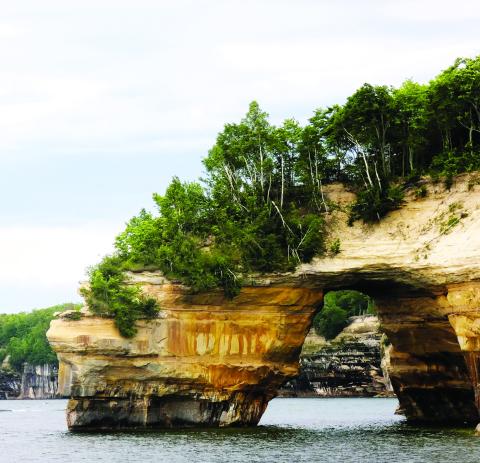 Lovers Leap is one of the popular places you can visit on the cruise.