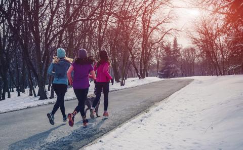 Running with friends 